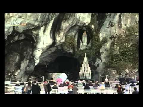 Chapelet à Lourdes