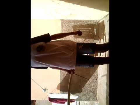 "Menina enxugue a lagrima do rosto"