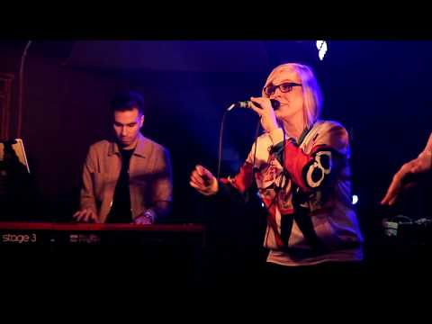 Gabó Acoustique feat. Jammal - Aaliyah: Try again cover - Live act in Instant