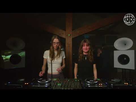 Courtesy b2b Eline | themuddshow