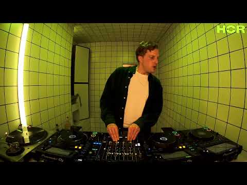 Iron Curtis | HÖR - Feb 18 / 2022