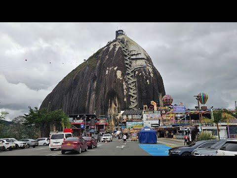 🇨🇴 ¡Conquisté la cima de la Piedra del Peñol! | Guatapé, Colombia