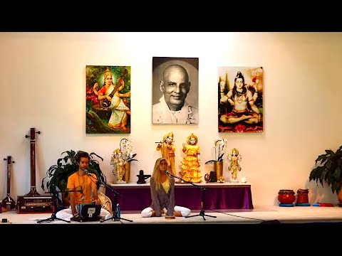 Mantrayogastunde mit Devadas 09:15 Uhr 12.07.2020