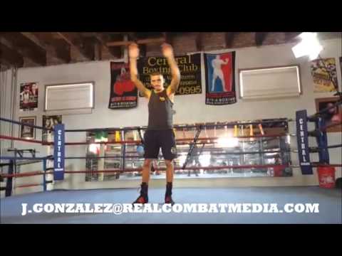 LEE SELBY WARMING UP FOR MEDIA WORKOUT! SELBY VS MONTIEL PBC ON ESPN 10/14/15!