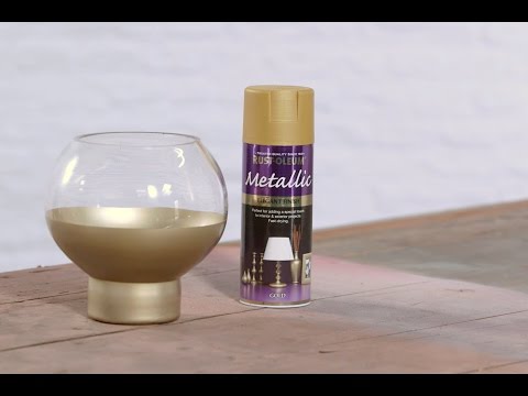 How to Spray Paint a Glass Vase