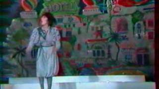 Kate Bush - Suspended in Gaffa