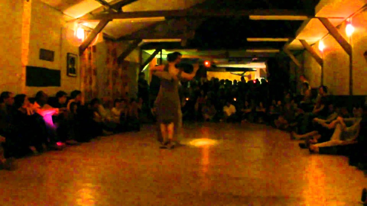 Enzo Hoces et  Aurore Chadoin -Tango 3/4- Paris 16 octobre 2010