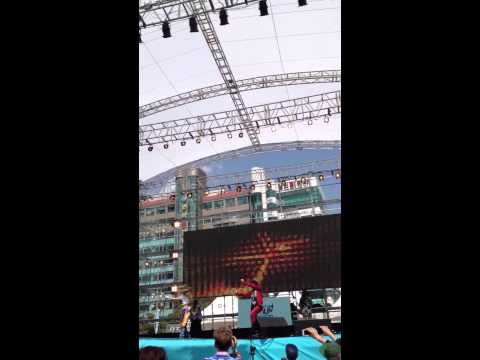 130421 Busan adidas mirun 2NE1