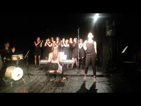 POP hor Krsmanac i Sara Jovanović (Happy)