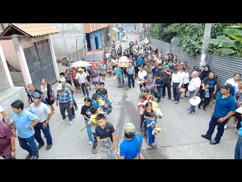 Vecinos_San_Juan_Alotenango_Despiden_Eugenia_Pamal