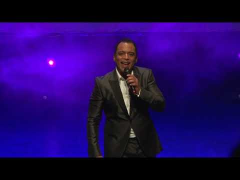 Jon Secada, Otro Día Más Sin Verte en directo