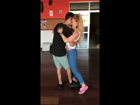 Pia Ovalle e Mardio Costa - Forro Roots