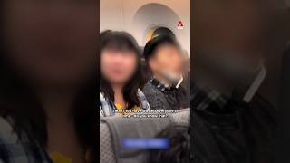 Download lagu 2 passengers removed from Singapore Airlines flight for abusing cabin crew mp3