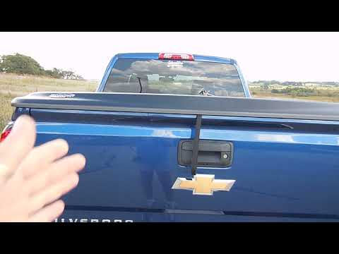 Undercover SE tonneau cover