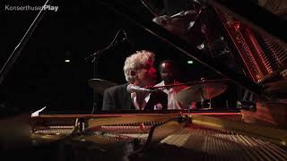 Monty Alexander plays Battle hymn of the Republic/Glory Hallelujah