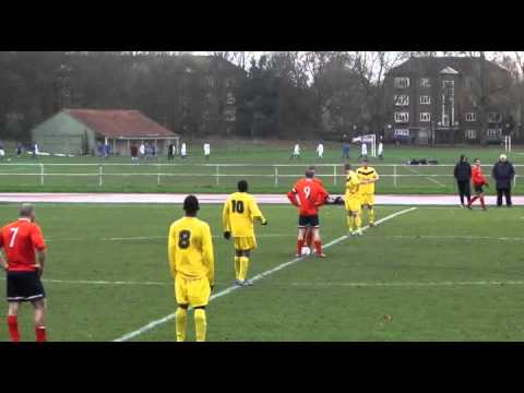 2013-12-14 Stonewall FC v Pearscroft Utd 0-3