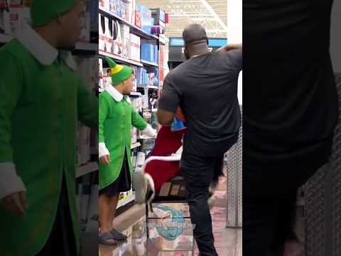 Sit on santas lap🎅🏾 #prank #comedy #fumnymoment #jaykindafunny #shorts