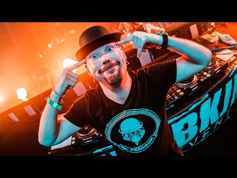 Dr. Peacock & Neika - Party Rocker