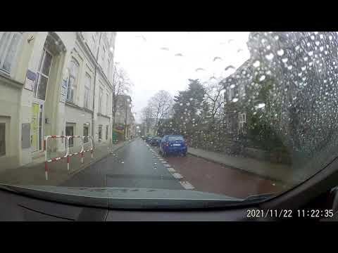 Wjazd na skrzyżowanie bez zatrzymania...UWAGA PIRAT