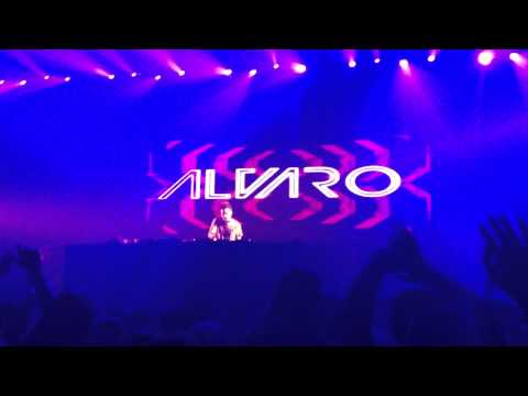 [HD] Tiesto College Invasion Tour 2-25-13  - Sands Bethlehem - Alvaro - Welcome to the Jungle Bitch