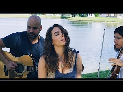 Mil Veces (Acústico) - Judy Buendia ft. Duckinss, Hugo Fuguet & Laura Caruci.