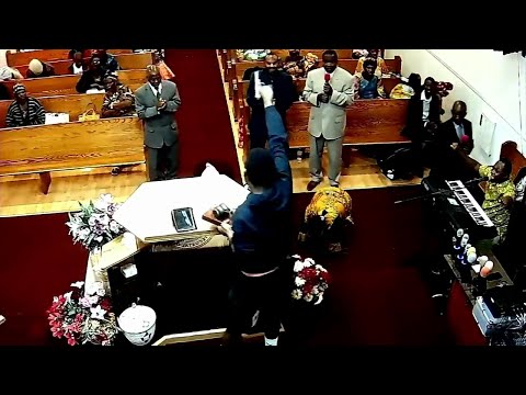 VIDEO: Pastor tackles gunman during church service | FOX 5 DC