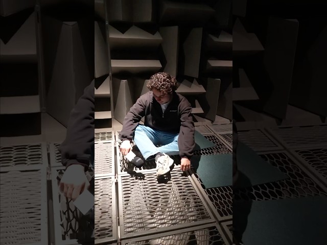 Salle anéchoïque | La minute UQAM