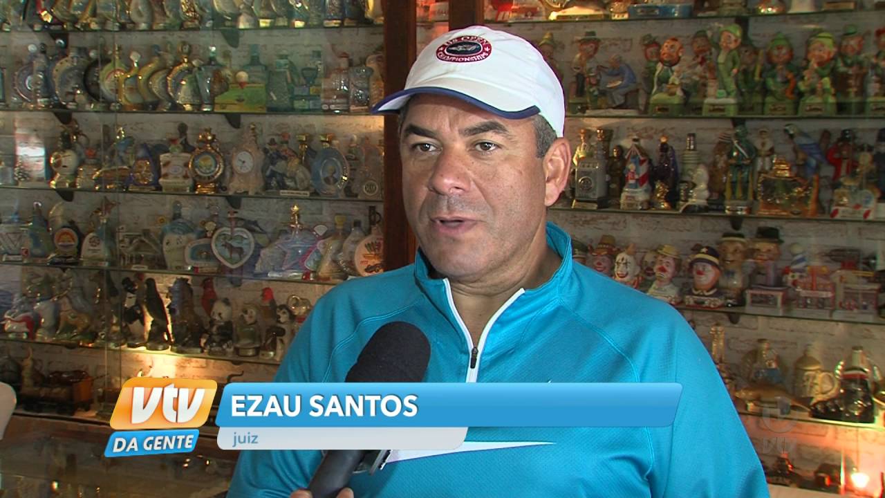 Colecionador tem mais de 20 mil garrafas de whisky em Itatiba