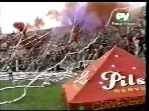 "MEDELLIN 0 VS america 1   FINAL 2001 DIC/16    La salida de la Rexixtenxia y el resumen del partido" Barra: Rexixtenxia Norte &bull; Club: Independiente Medellín