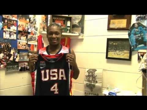 Linnae Harper - Whitney Young guard - Highlights/Interview - Sports Stars of Tomorrow