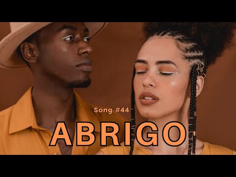 ÀVUÀ - Abrigo (acoustic version)  / English Translation + Lyrics