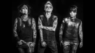 Sixx: A.M. -  Live Wire (Motley Crue acoustic cover)