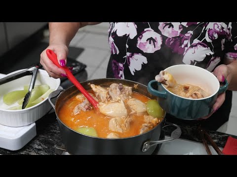 HOW TO MAKE - ARROZ CON POLLO (CHICKEN AND RICE) - GUATEMALAN COOKING