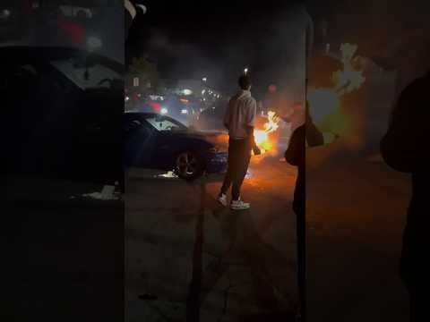 Mustang 5.0 catches fire from overheated engine