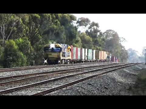21-10-20 passenger & freight trains in North East line in Victoria