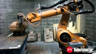 粘土から車モデルをフライス加工する