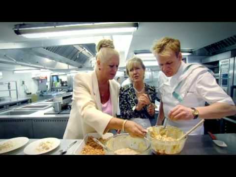 Kim and Aggy pudding challenge:  Results | The F Word With Foxy Games