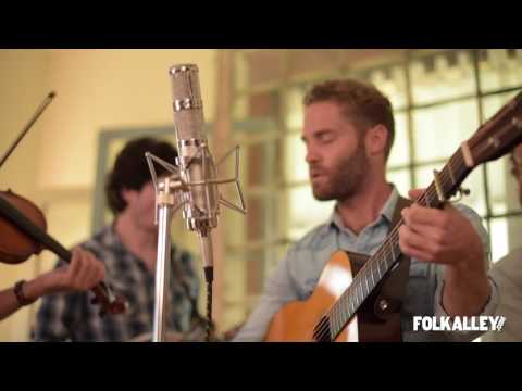 Folk Alley Sessions: The Lonely Heartstring Band - "I Couldn't Believe It Was True"