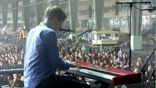 James Blake - Give Me My Month (Live at Berlin Festival 2011)
