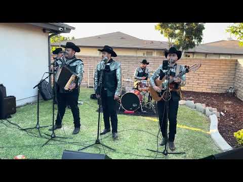 GRUPO LOS MUCHACHOS- POPURRÍ RECORDANDO SAÚL VIERA