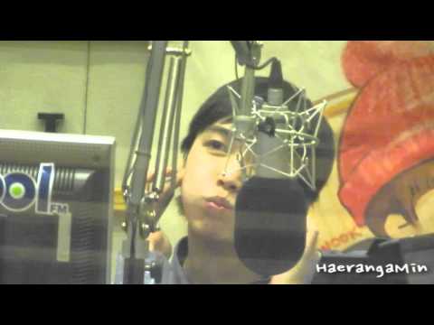 [Fancam] 120201 SUKIRA Sungmin - 예쁘잖아^^