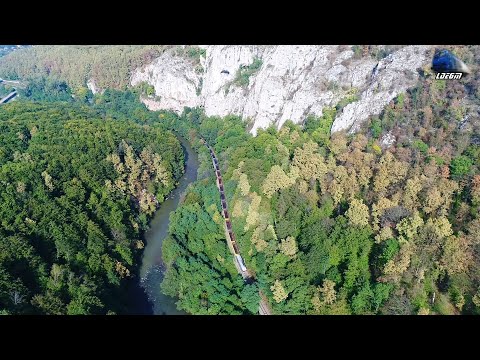 🚁[Drone] ND2 60-1517-1 & Marfar GFR Freight Train in Defileul Crișului Repede Canyon 09 October 2020