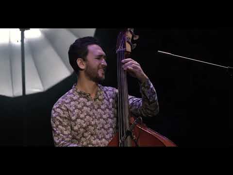 Adrian Estévez - "Buscando la Salida" (Live Session)