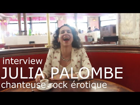 Un sex'presso avec Julia Palombe, chanteuse de rock érotique