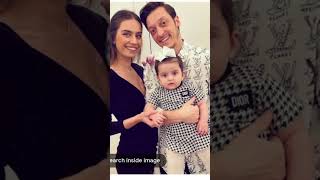 Download lagu Mesut ozil and his wife mp3