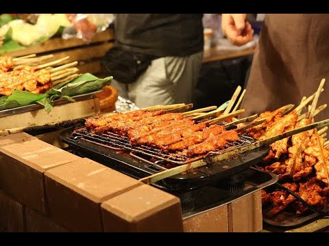 Eating Street Food In Sri Lanka