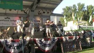 preview picture of video 'Stanley Koslosky Fiddlers Polka 2009'