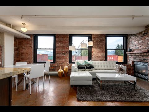 Vancouver Loft: 201-27 Alexander Street, Vancouver, Gastown Heritage Conversion Loft