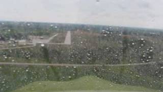 preview picture of video 'landing at Hanover Airport in light rain on runway 19'