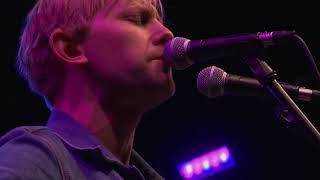 Van William - Revolution (101.9 KINK)